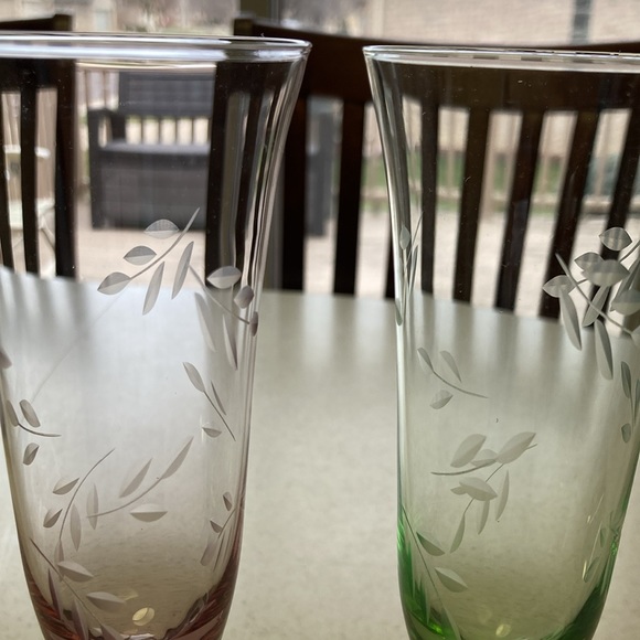 Set of Two Champagne Flutes - Excellent Condition - Never Used - Picture 5 of 5